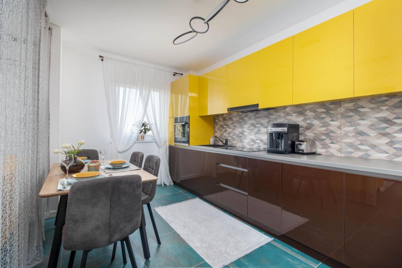 Talida's apartment colorful&brightnes Oradea Exterior foto